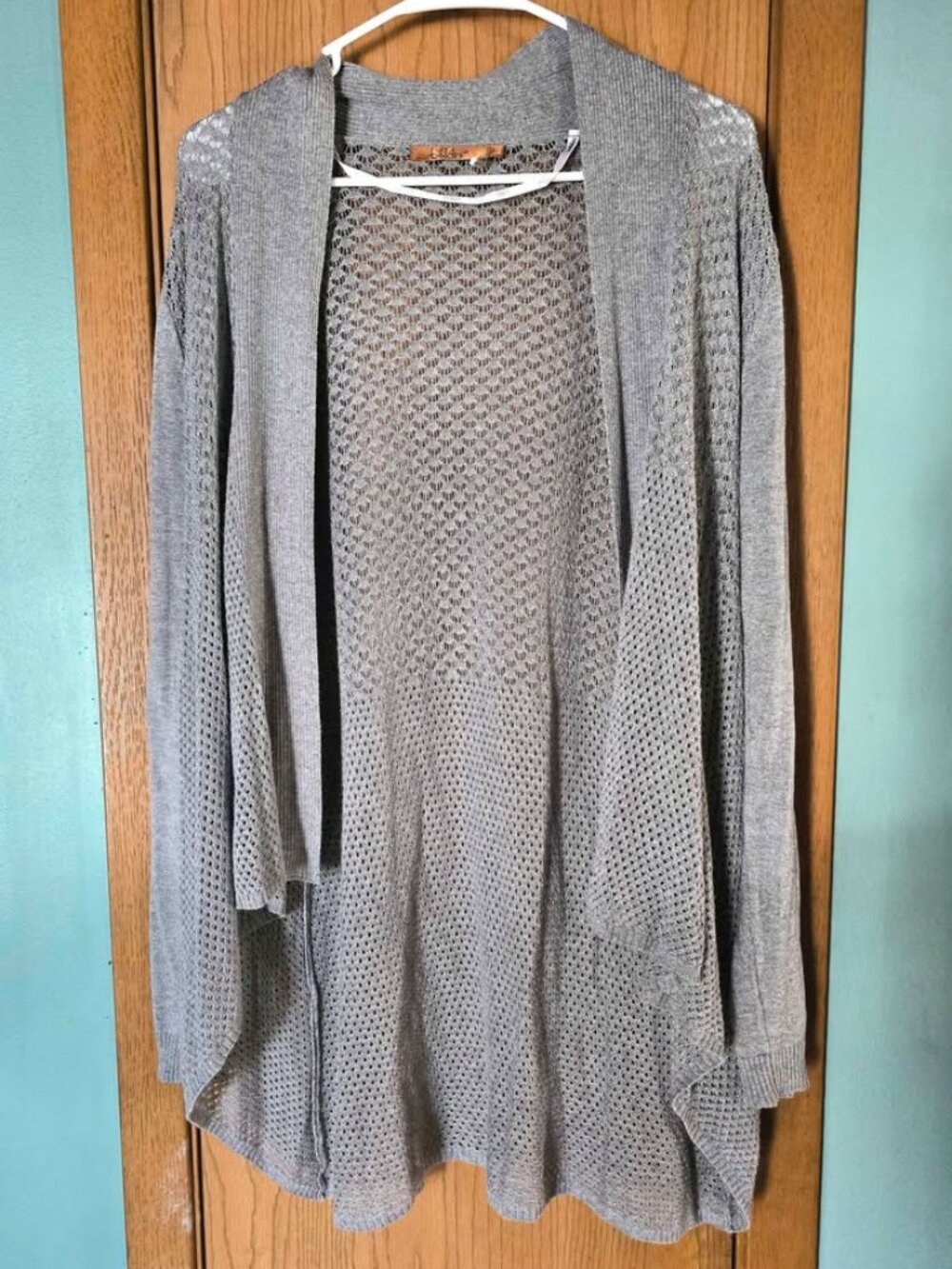 Size L Gray Belldini Long Sleeve Cardigan